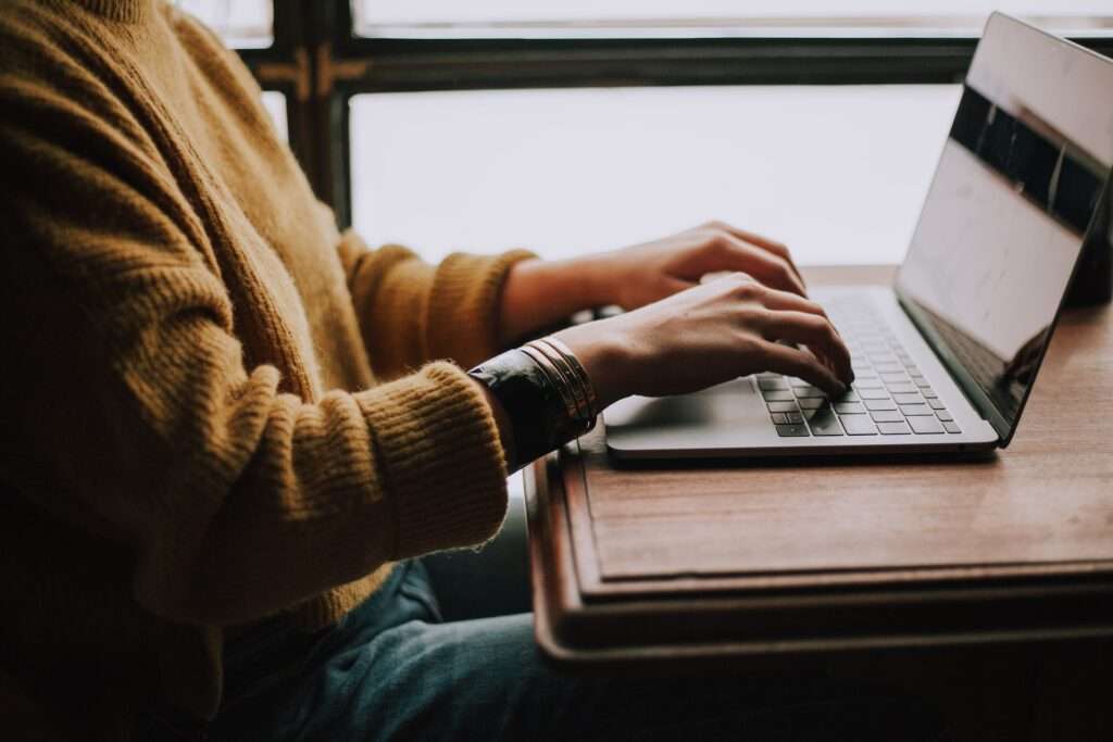 how freelance writerBest Internet Side Hustles